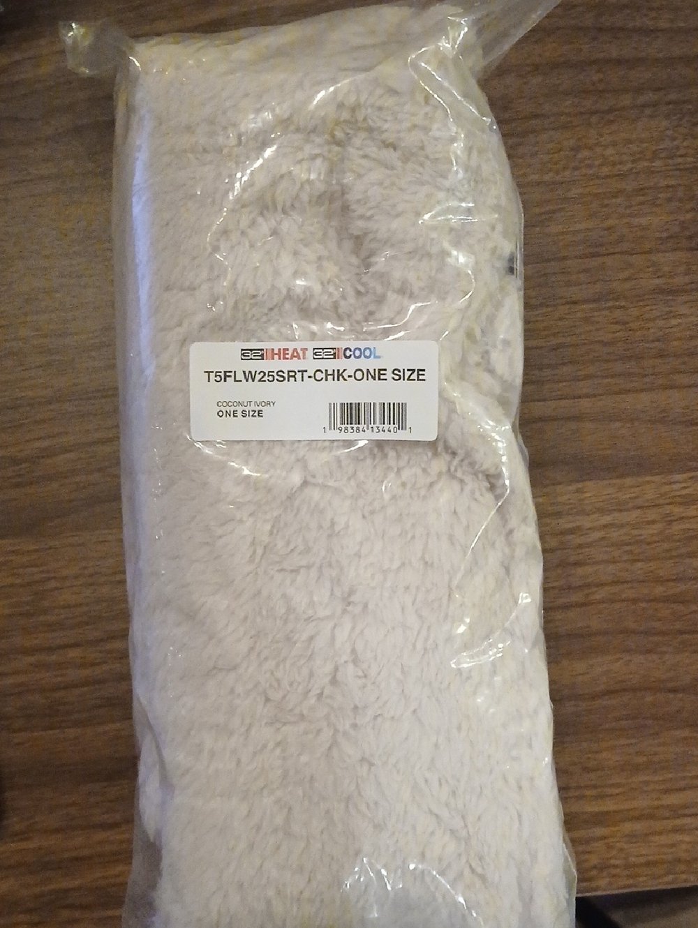32° Heat Plush Sherpa Infinity Scarf In Coconut Ivory